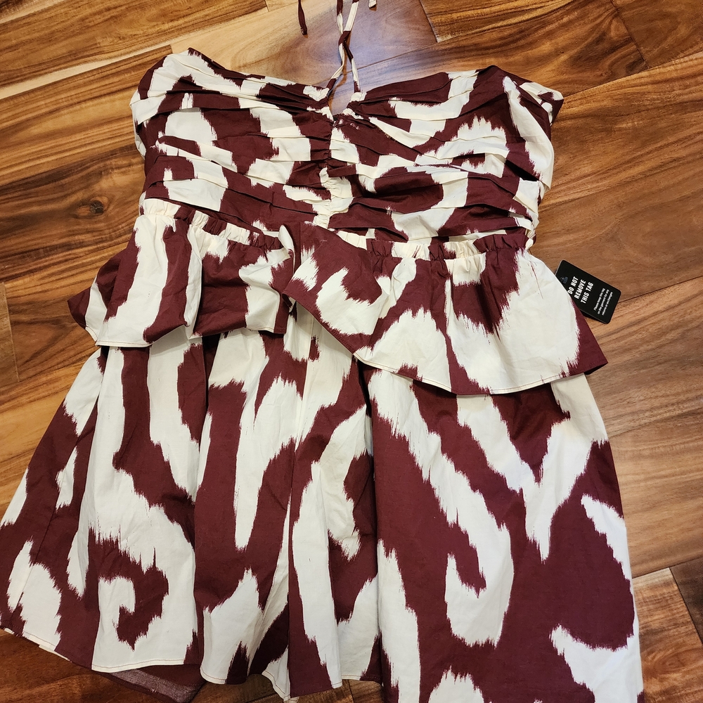 Express Burgundy and White Strapless Romper - Picture 3 of 5